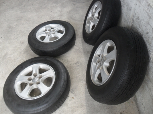 ล้อแม็ก 15นิ้ว 5รู114 พร้อมยาง สวยๆ 4 ล้อ ราคา 4000 บาท ล้อแม็ก 15นิ้ว 5รู114 พร้อมยาง สวยๆ 4 ล้อ ราคา 4000 บาท
