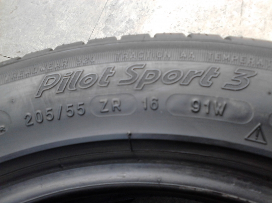205/55R16 MICHELIN PILOT SPORT3 ชุด 4 เส้น TEL.081-427-3941 205/55R16 MICHELIN PILOT SPORT3 ชุด 4 เส้น TEL.081-427-3941