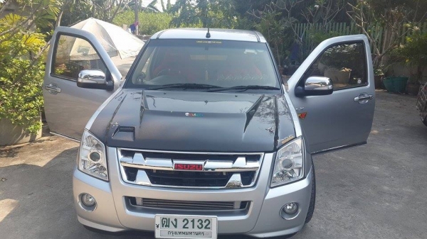 ขาย ISUZU D-MAX ปี 2011 แต่งสวย พร้อมเครื่องเสียง แม็กใหม่ สนใจติดต่อ 0925464849