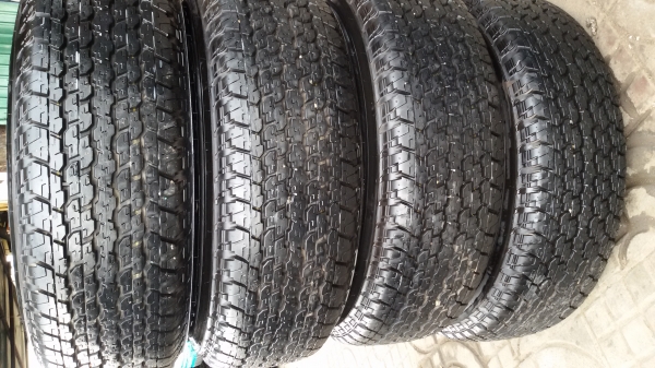 ขายยางบิสโตน255 70 15 ถอดป้ายแดงชุดละ9500