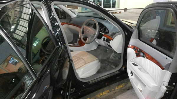 ขายเบนซ์ E200 คอมเพรสเซอร์ AT1.8 ปี2008 สีดำ