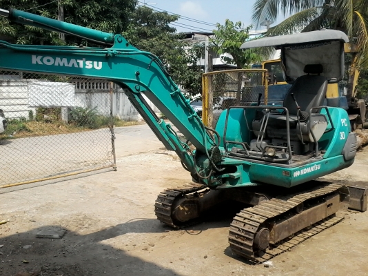 ขายPC 30-7สภาพช่วงล่างเต็ม มีลายแย็ก เอวแน่น เครื่องดีปั๊มนิ้ว แห้งๆ สภาพเหมือนรถนอก