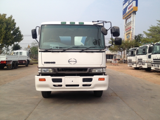 ขาย รถโม่ปูน 5 คิว  HINO PROFIA เครื่อง K13D 260 แรงม้าระบบน้ำมัน เครื่องมาพร้อมเพลาปั่นโม่ ราคากันเองพรอมใช้แล้ว พร้อมทะเบียน หาอยู่รีบเลยค่ะ ติดต่อได้ที่ วิยะดาคนสวยนะคะ