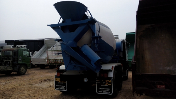 ขาย รถโม่ปูน 5 คิว  HINO PROFIA เครื่อง K13D 260 แรงม้าระบบน้ำมัน เครื่องมาพร้อมเพลาปั่นโม่ ราคากันเองพรอมใช้แล้ว พร้อมทะเบียน หาอยู่รีบเลยค่ะ ติดต่อได้ที่ วิยะดาคนสวยนะคะ