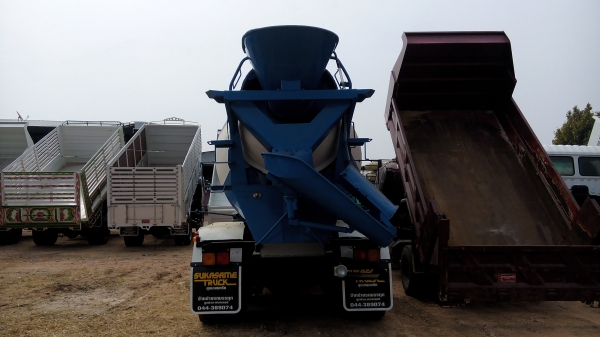 ขาย รถโม่ปูน 5 คิว  HINO PROFIA เครื่อง K13D 260 แรงม้าระบบน้ำมัน เครื่องมาพร้อมเพลาปั่นโม่ ราคากันเองพรอมใช้แล้ว พร้อมทะเบียน หาอยู่รีบเลยค่ะ ติดต่อได้ที่ วิยะดาคนสวยนะคะ