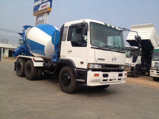 ขาย รถโม่ปูน 5 คิว  HINO PROFIA เครื่อง K13D 260 แรงม้าระบบน้ำมัน เครื่องมาพร้อมเพลาปั่นโม่ ราคากันเองพรอมใช้แล้ว พร้อมทะเบียน หาอยู่รีบเลยค่ะ ติดต่อได้ที่ วิยะดาคนสวยนะคะ