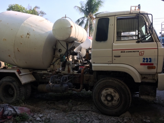 ขายด่วนครับ รถโม่ปูน แบบตรงSINSAN CWM430 H 3 คัน และ CWM430MHR มี 1 คัน