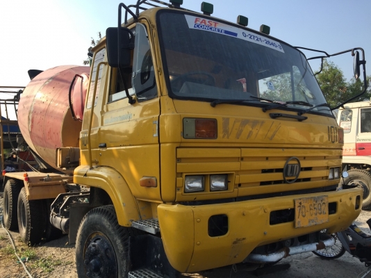 ขายด่วนครับ รถโม่ปูน แบบตรงSINSAN CWM430 H 3 คัน และ CWM430MHR มี 1 คัน