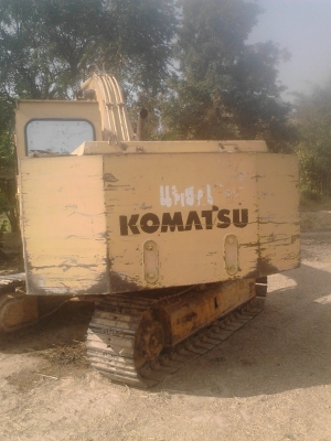 ขายรถขุดโคมัสสุ  pc100-2  ราคา 320,000  บาท