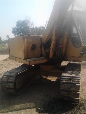 ขายรถขุดโคมัสสุ  pc100-2  ราคา 320,000  บาท