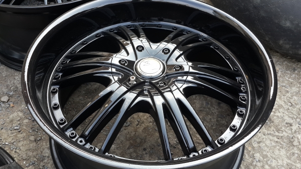 ขอบ 20 6รู กว้าง 9 แม็กเปล่าไม่มียาง