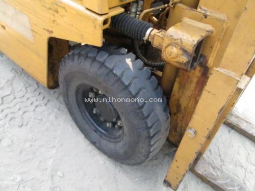 รถยก     KOMATSU     FG09-2    รหัสสินค้า : 14001670   หรือเพิ่มเติมไดที่ www.nihonmono.com