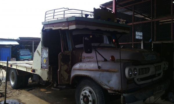 รถเกี่ยวข้าวเกษตรพัฒนาเครื่อง  175  เทอร์โบ  พร้อมรถเทรนเลอร์หัวยาว  เครื่อง145  เครื่องดี  ครัชชีดี