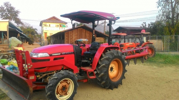 ขายยันม่า 49แรง สภาพใหม่ไม่ได้ใช้ ไมล์ 700 ชม.กับ 600 ชม.อุปกรณ์ครบ 3 ชิ้นมีให้เลือกทั้งเงินสดกับเงินผ่อน