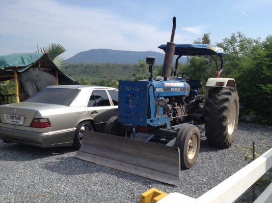 ขายรถไถ ford 6610 แท้ ใช้งานน้อย ขายรถไถ ford 6610 แท้ ใช้งานน้อย