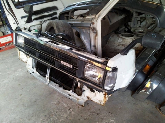 ตัดศอกดีเซล Datsan Japan หม้อน้ำมิเนียมฝาพลาสติก