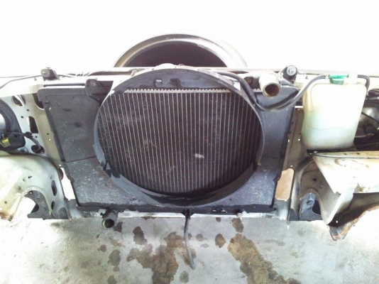 ตัดศอกดีเซล Datsan Japan หม้อน้ำมิเนียมฝาพลาสติก