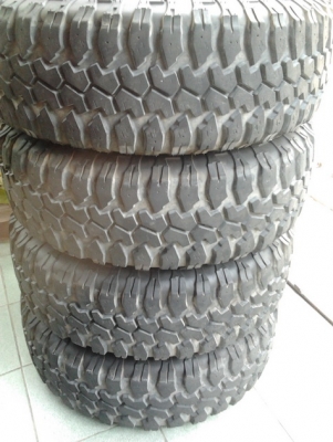 Maxxis Bighorn 265/75/16 ปี12 สภาพสวยๆ 1ชุด Maxxis Bighorn 265/75/16 ปี12 สภาพสวยๆ 1ชุด