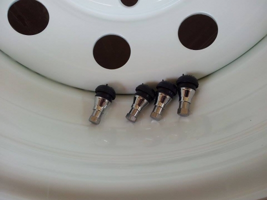 จำหน่ายกระทะรูกลมของใหม่ 5/165.1 ใส่ Landrover Serie / Defender / Discovery