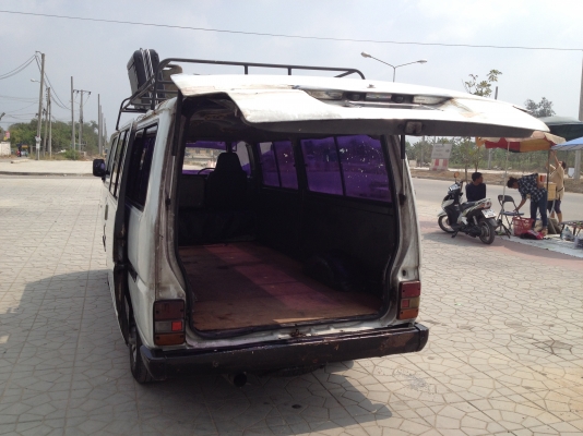 E23 รุ่นหน้าตัดหายาก ขายถูก  48,999 บาท ติดต่อคุณเอ๋รามอินทราซอย 5 โทร.092-6356419