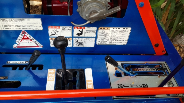 รถบรรทุกการเกษตรและก่อสร้าง  รหัส J - 18