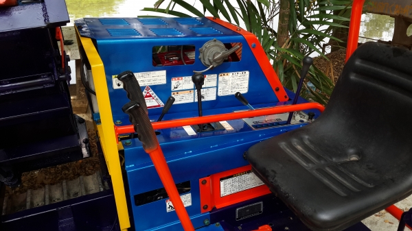 รถบรรทุกการเกษตรและก่อสร้าง  รหัส J - 18