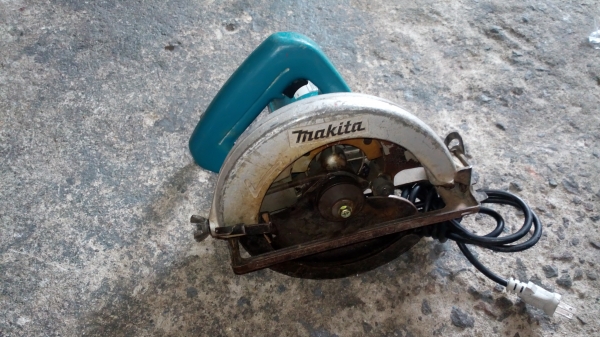 ขาย!! เลื่อย7"มากีต้า รุ่น5806B. พร้อมใช้งาน