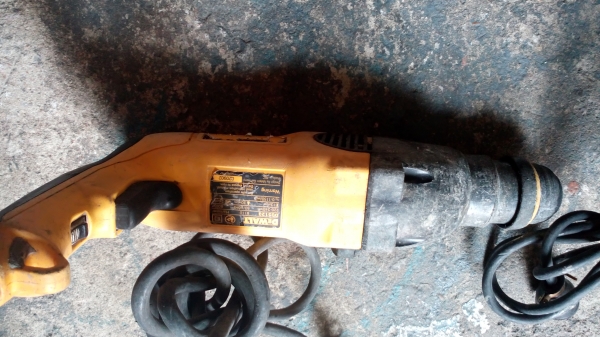 ขาย !! สว่านโรตารี่ DEWALT 3ระบบ พร้อมใช้งาน