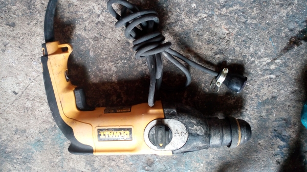 ขาย !! สว่านโรตารี่ DEWALT 3ระบบ พร้อมใช้งาน