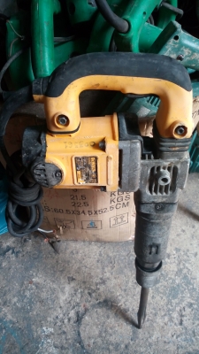 ขาย !! แย็กDeWALT สภาพพร้อมใช้งาน