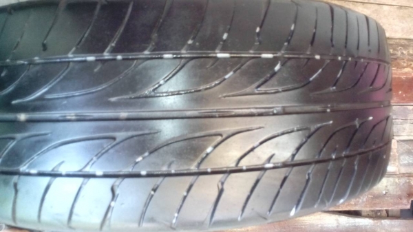 ขายยาง dunlop sport lm 703 205/55/16 ปี 2012ราคา 2200บาทไทย