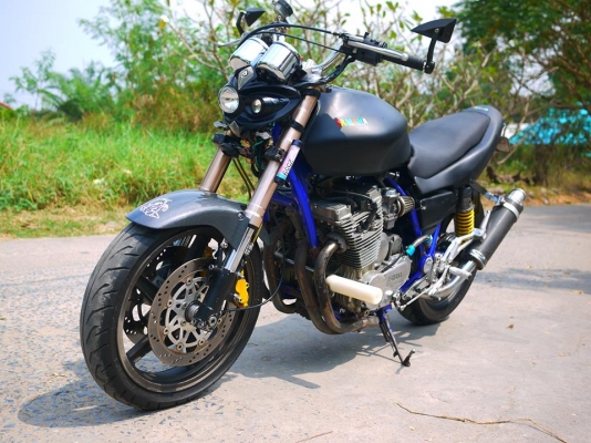 ขาย Yamaha Xj 650 cc พร้อมทะเบียนแท้ ไม่ขาดต่อ เครื่องดีฝุดๆ แต่งสตั้น ท่อสูตร
