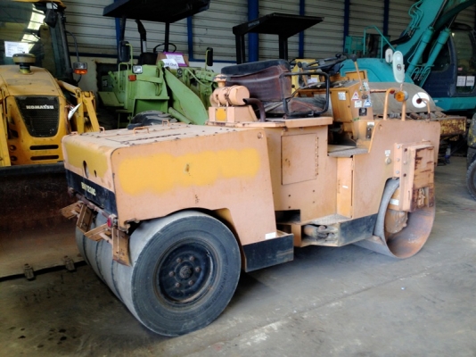 รถบด Bomag BW123AC#222043 (3 ตัน ) Road Roller นำเข้าจากญ๊่ปุ่น สนใจโทร. 080-6565422 (หนิง)