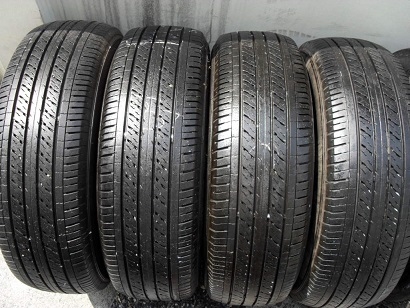 ขายยาง DUNLOP SP LT37 ปี13(1ชุด) 215-65-16 ราคา 4,500