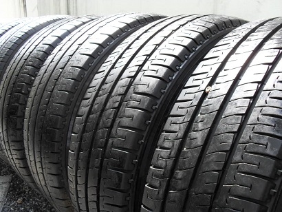 ขายยาง MICHELIN AGILIS ปี4413(1ชุด) 215-65-16 ราคา 4,800 ขายยาง MICHELIN AGILIS ปี4413(1ชุด) 215-65-16 ราคา 4,800