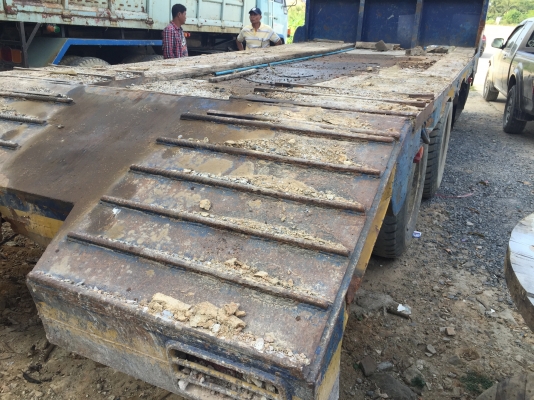 10ล้อเพลาเดียวท้ายลาด ฟูโซ่ FN215K-50781..บรรทุก200ได้สบาย (จะไม่เอาพื้นหางปลาก็ได้...ราคาลดลงมา)