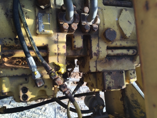 รถขุด สภาพดี SK220-3 M./// ช่วงวล่างสวย เครื่องแห้งสวย ปั้มดี บูมอามสวย..