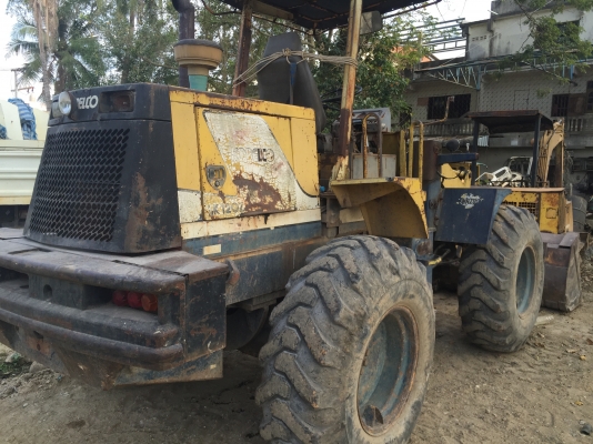 รถตักล้อยาง KOBELCO LK120Z  พร้อมใช้ รถนอก ไม่ค่อยใช้..