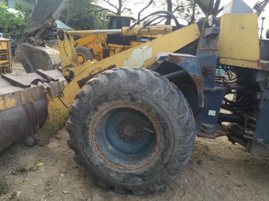 รถตักล้อยาง KOBELCO LK120Z  พร้อมใช้ รถนอก ไม่ค่อยใช้..