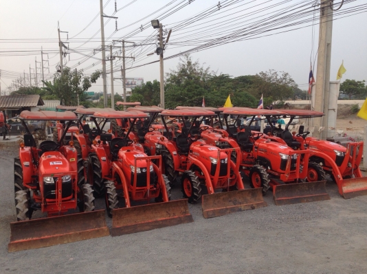 เริ่มต้น ดาวน์ 60,000  บาท L3608 L4708 M5000 M6040 KUBOTA MAX รถยึด สวยสุดๆ ชั่วโมงน้อยยยยยย