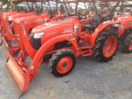 เริ่มต้น ดาวน์ 60,000  บาท L3608 L4708 M5000 M6040 KUBOTA MAX รถยึด สวยสุดๆ ชั่วโมงน้อยยยยยย