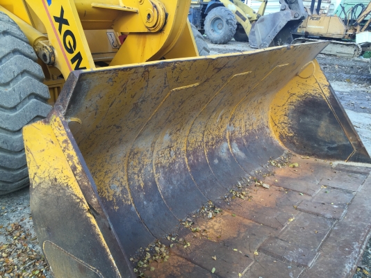 รถตักจีนXGMA932/// ยูโร3  รถ2ปี ใช้แค่ 400 ชม.  ใช้น้อยมาก สวยเหมือนใหม่...