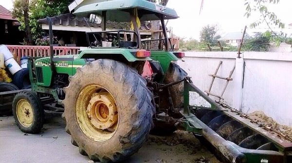 **320,000 บ.ต่อรอง///รถไถJohndeere-5310** ขาย รถไถ1เพลา Johndeere 5310 เครื่องเดิม เกียร์เดิม ท้ายเดิมๆ เครื่อง 3สูบ 55แรง แน่นดี แรงดี สตาร์ทง่าย เกียร์ดี แน่น ไม่หลุด 9เกียร์เดินหน้า 3เกียร์ถอย ช่วงล่างแน่น ท้ายดี แน่น ไม่แตกไม่ซึม ระบบไฮดรอลิกใช้งานปกต