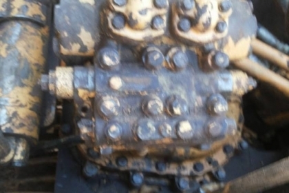 **340,000 บ.ต่อรอง///PC100-2**ขาย PC100-2 แบคโฮ เดิมบาง KOMATSU PC100-2 S.No.13683 เครื่องเดิม ปั้มเดิม เครื่องKOMATSU 4D1052-4สูบ เครื่องดีแห้งดี แน่น แรง ปั้มดี แรงดี บูมอาร์มดี บุ้งกี๋ดี ยังหนาครับ เอวดีแน่นดี ไม่แตก ไม่ร้าว ช่วงล่าง70-80\% โซ่ดียัง **340,000 บ.ต่อรอง///PC100-2**ขาย PC100-2 แบคโฮ เดิมบาง KOMATSU PC100-2 S.No.13683 เครื่องเดิม ปั้มเดิม เครื่องKOMATSU 4D1052-4สูบ เครื่องดีแห้งดี แน่น แรง ปั้มดี แรงดี บูมอาร์มดี บุ้งกี๋ดี ยังหนาครับ เอวดีแน่นดี ไม่แตก ไม่ร้าว ช่วงล่าง70-80\% โซ่ดียัง