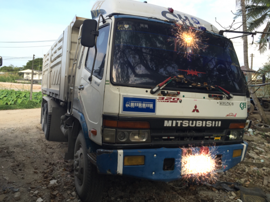 (มี2คัน)10ล้อดั้ม260แรง ปี*48 ฟูโซ่ FN627PNC000632และ000520 เครื่องสวย คัสซีสวย..สีอ่อนนิด..มีระบบลาก