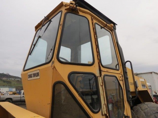 รถบด DYNAPAC CA251D #583***** 8,977hrs Tel.098-858-5524 สามภพครับ