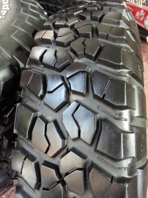 ยาง  BF MUD KM2  255 85 16