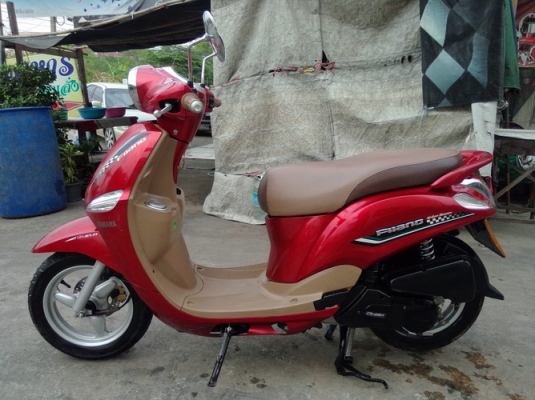 Filano ลายCLASSIC สี แดง รถปี56 หัวฉีดประหยัดน้ำมัน สวยๆราคาถูกๆครับ