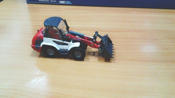 โมเดลรถเครนและรถพ่วงหลายแบบ