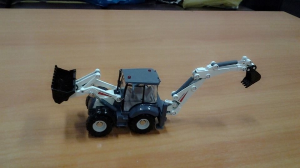 โมเดลรถเครนและรถพ่วงหลายแบบ